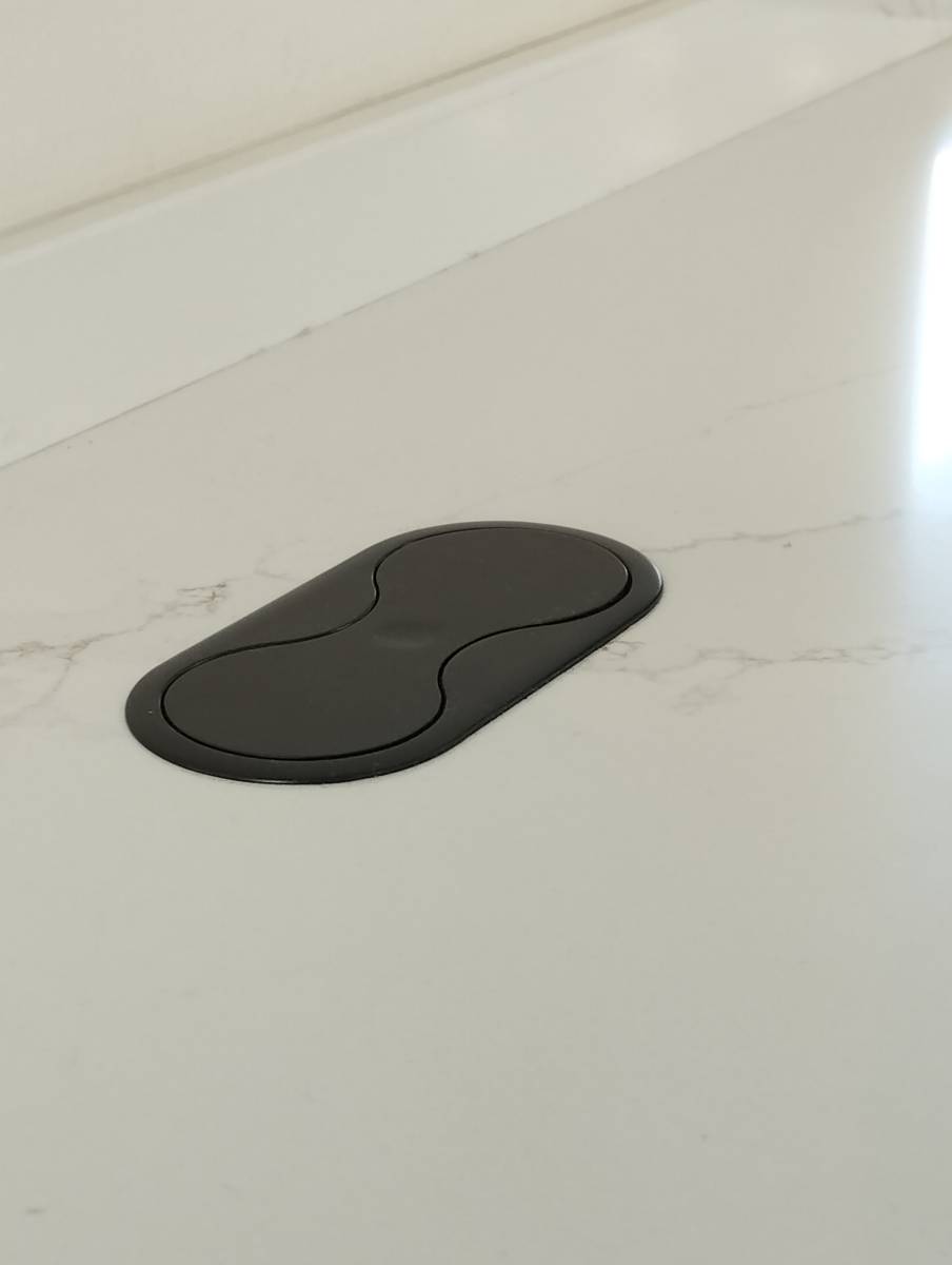 Quel marbrier pour découper un trou de prise dans mon plan de travail en céramique à Pessac