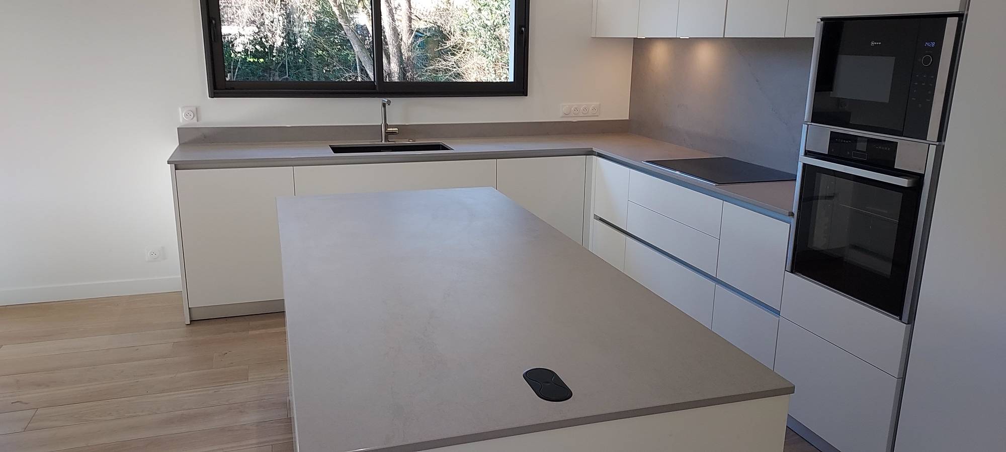 plan de travail en dekton sur le bassin d'arcachon ou a bordeaux