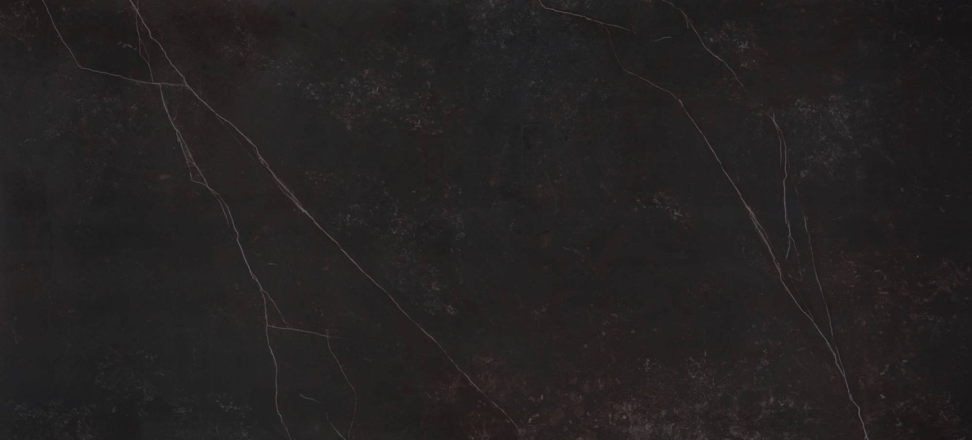 PETITS PRIX SUR LES PLANS DE TRAVAIL NOIRS VEINÉS A ARCACHON