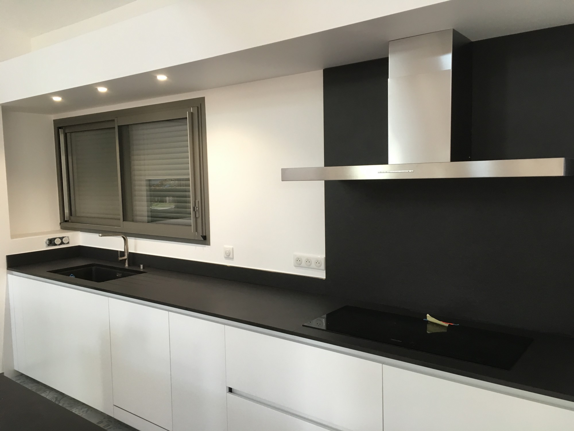 Fabrication de plan de travail de cuisine en céramique Dekton Lège-Cap-Ferret