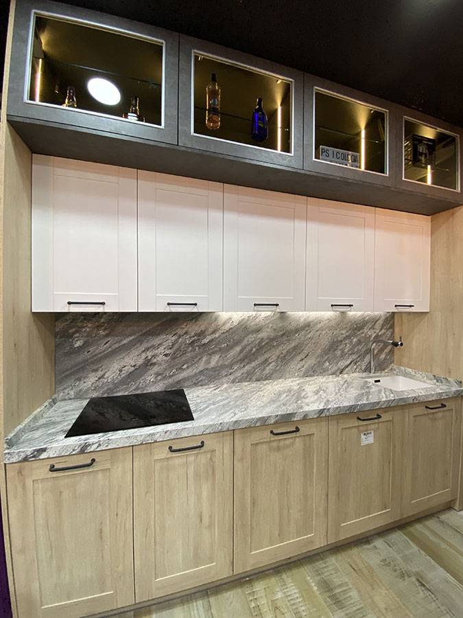 plan de travail blanc veiné de gris pour cuisine ou salle de bain a bordeaux