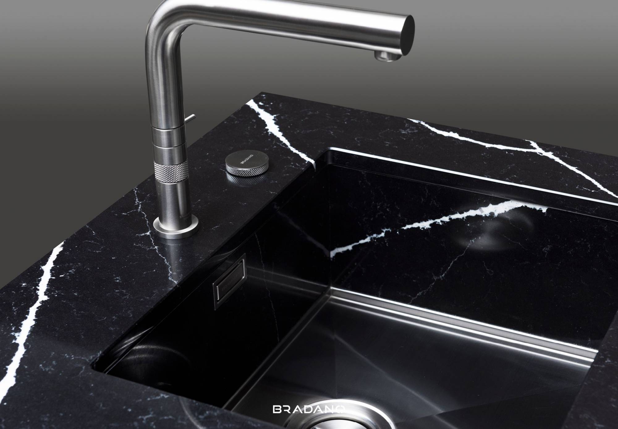 HABILLAGE DE CUVE EN QUARTZ GRANIT OU DEKTO SUR LE BASSIN D'ARCACHON