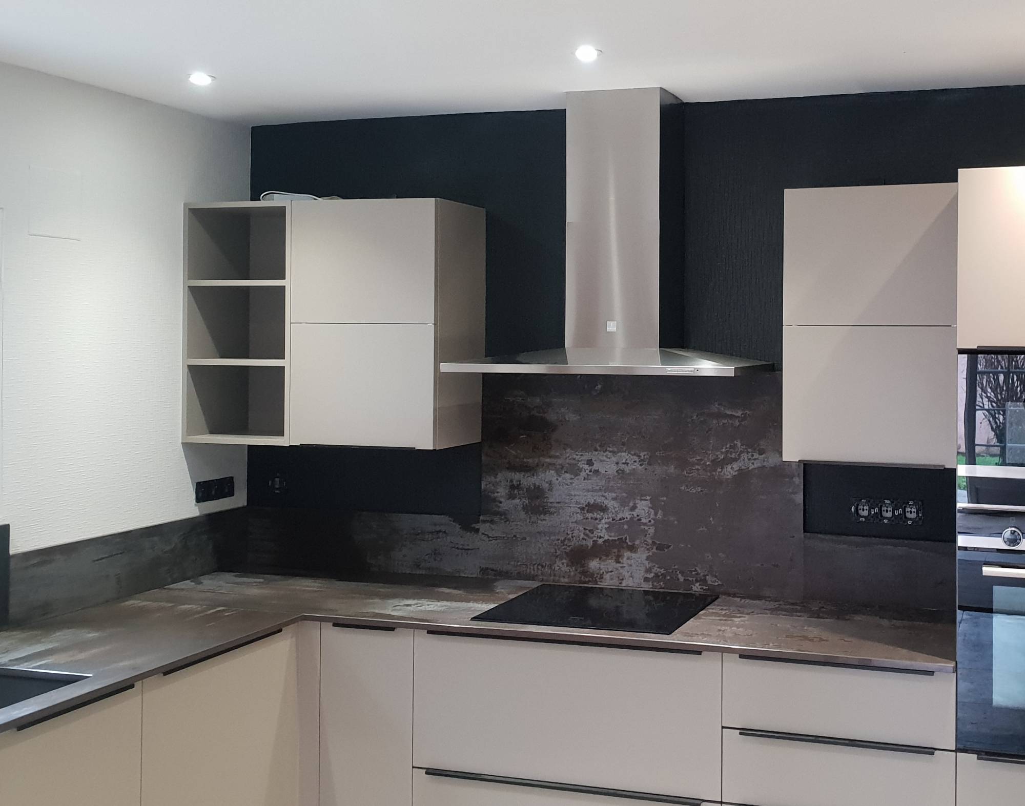 plan de travail en DEKTON pour cuisine ou salle de bail a Pauillac