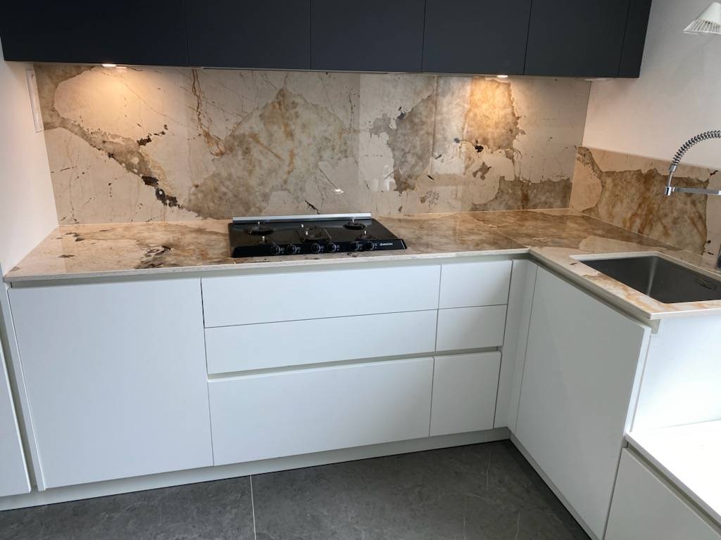 Installation de crédences en DEKTON KHALO près de Ambarès-et-Lagrave