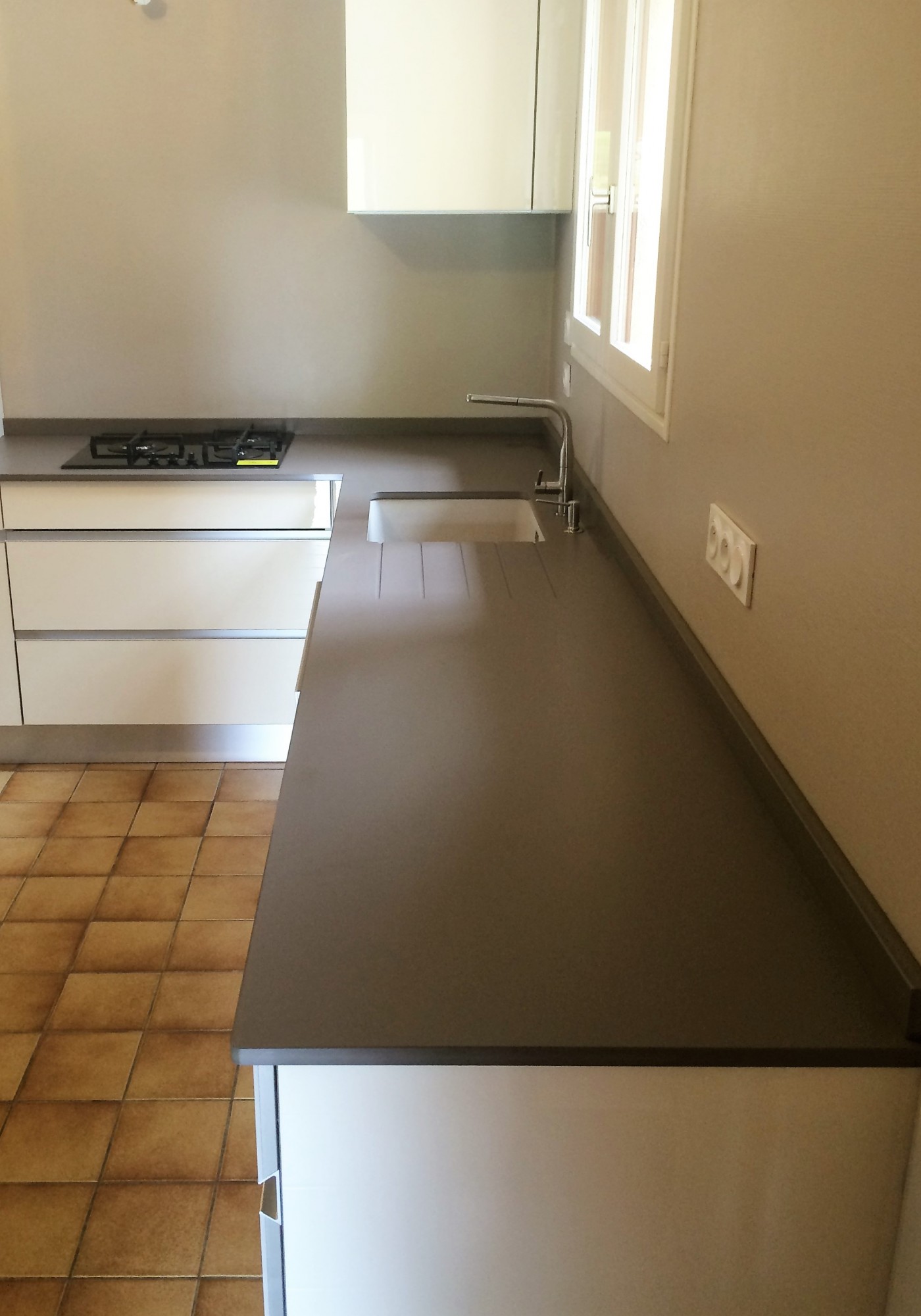 qui vend du dekton en gironde