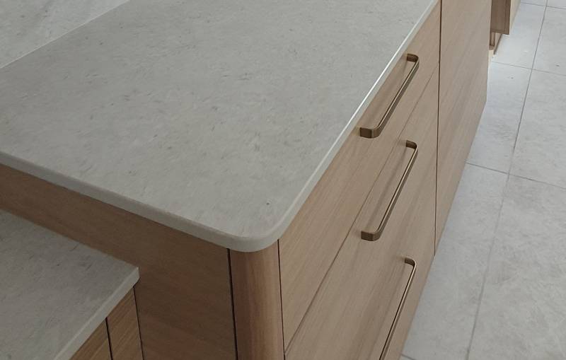 Plans de travail en dekton à petit prix en déstockage près de Gujan Mestras