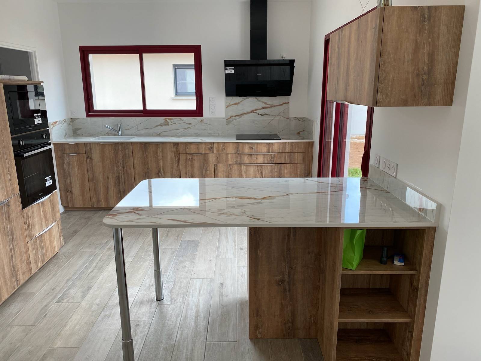 Quel pieds installer sous des plans de travail en dekton wake à Mérignac