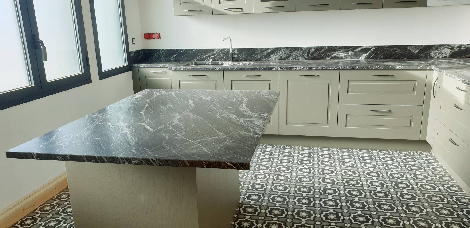 plan de travail à biganos de qualité