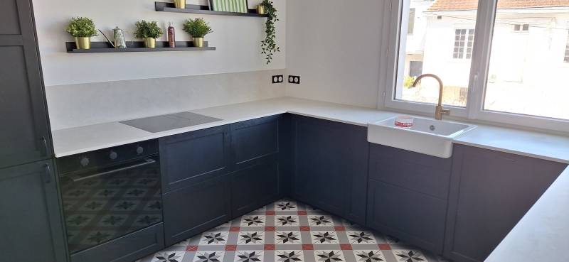 Quel marbrier vend des plans de travail sur mesure en Dekton à petit prix et intervient sur La Charente 