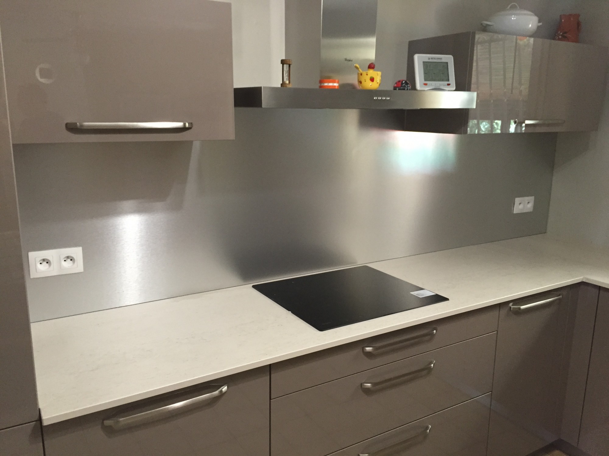 Fourniture et installation de plans de travail de cuisine en Dekton Danae àMarcheprime