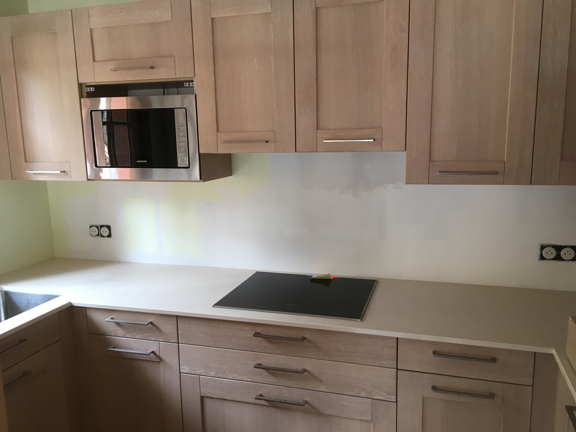 photo de cuisine avec plan en dekton danae pour le sud ouest