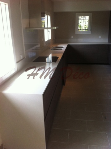 Réaliser un jambage en coupe d'onglet en quartz Blanco Norte près de Bruges 33