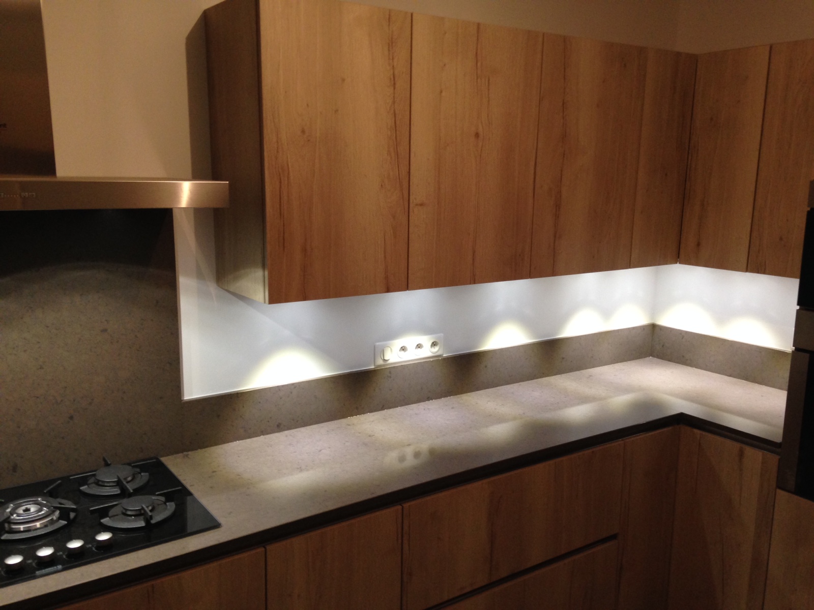 cuisine avec du quartz Amazon en gironde