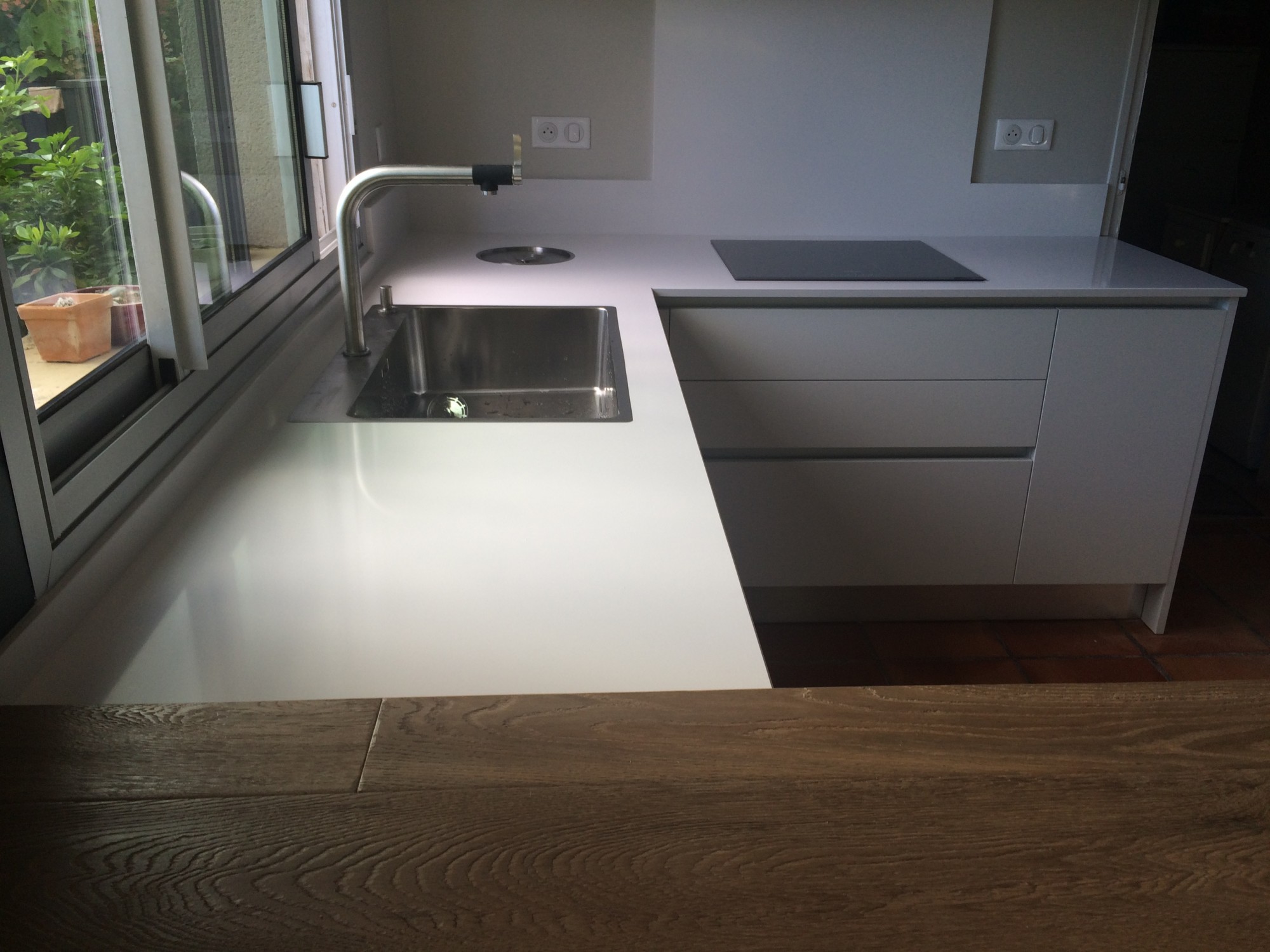 plan de travail en quartz blanc biscarosse