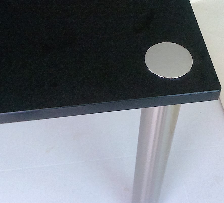 Pieds pour table en granit sur la CUB 33