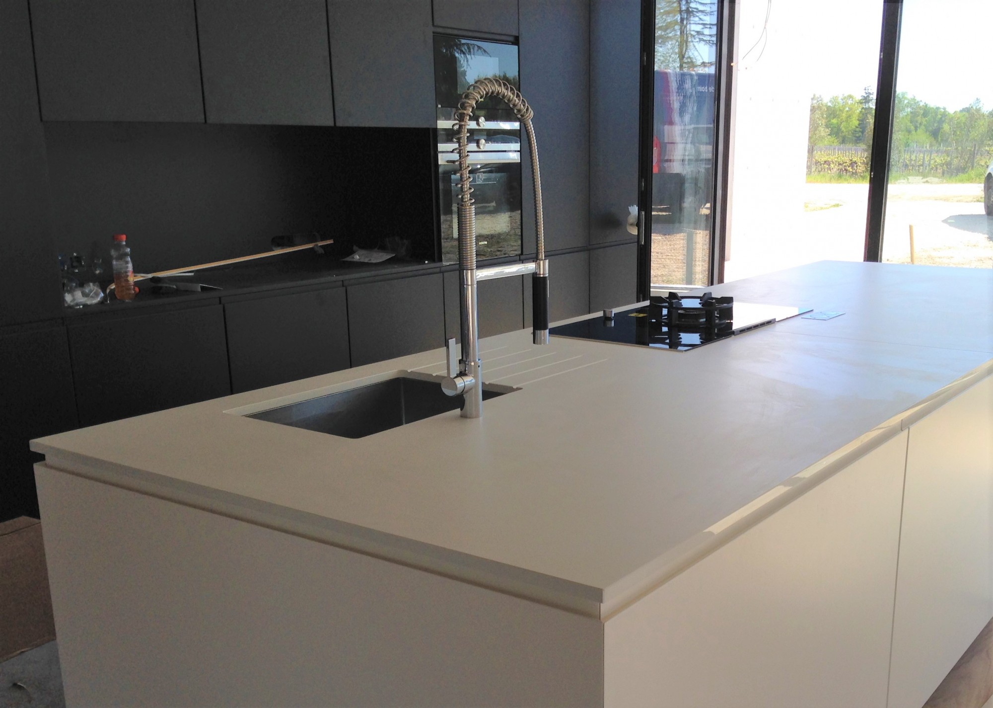 Faire ilot en Dekton blanc à Audenge 33