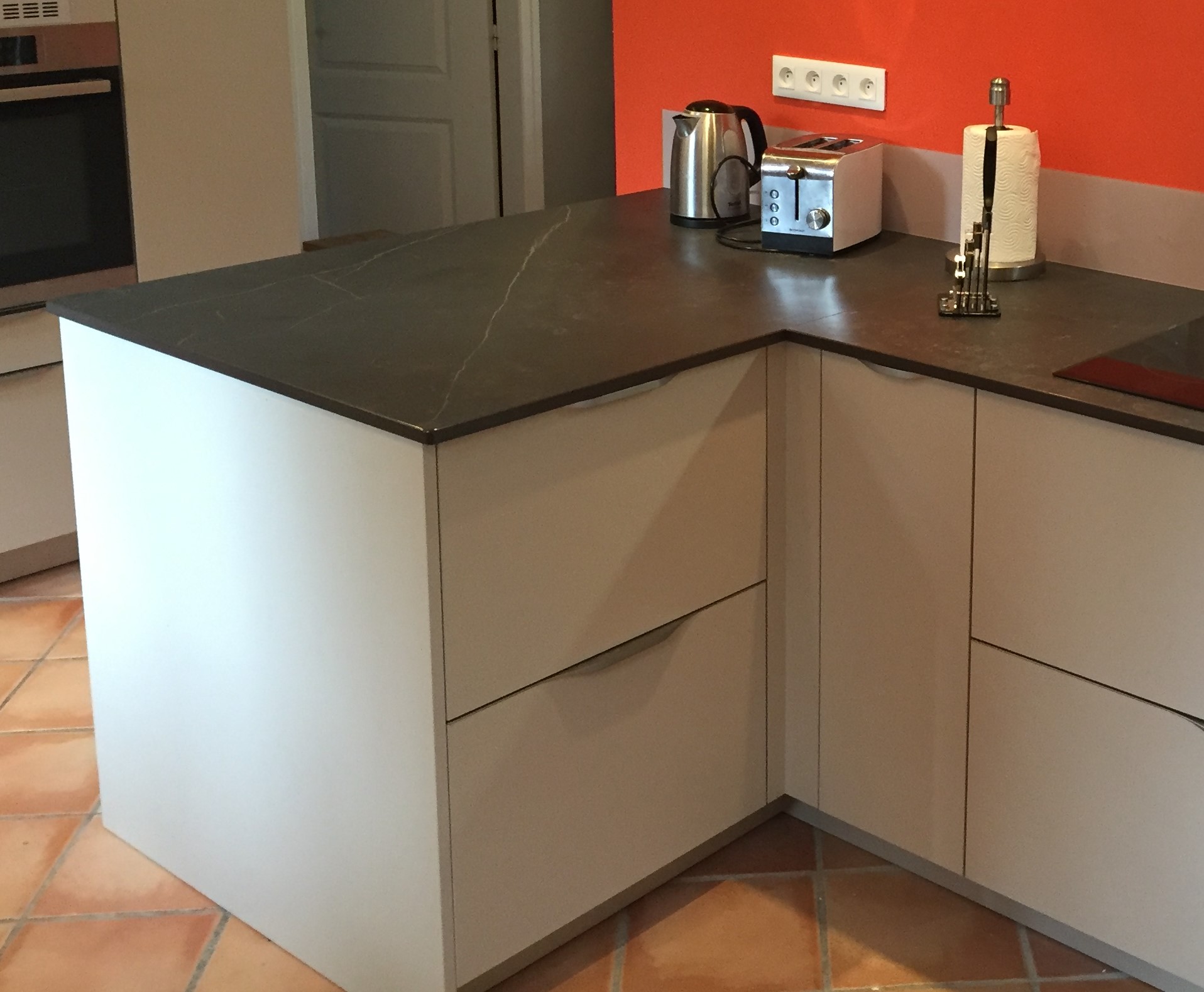 Quelle épaisseur choisir pour mon Dekton dans ma cuisine 