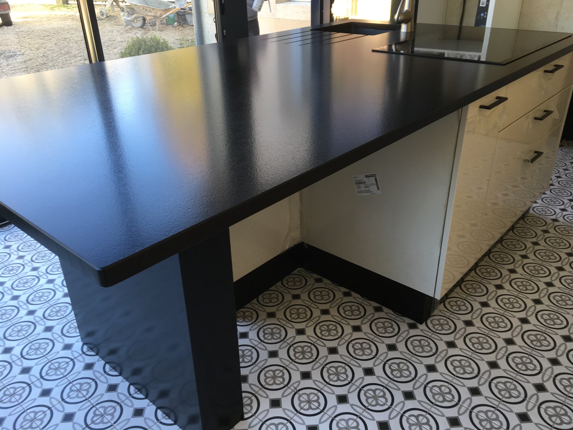 Ilot en granit noir zimbabwe effet cuir à Bordeaux 33