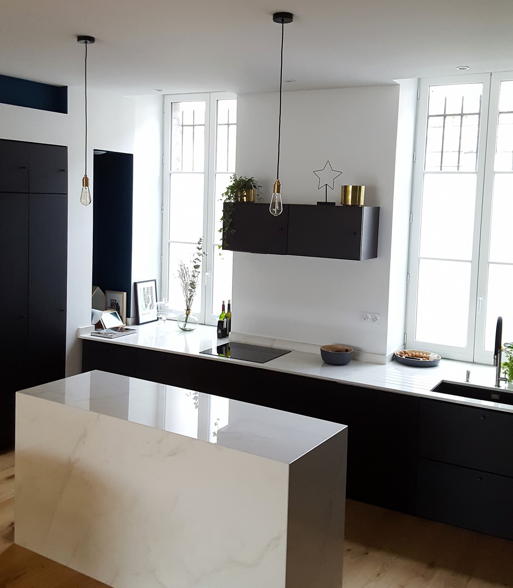 Plan de travail en Dekton Trundra en collaboration avec TWO ARCHITECTES