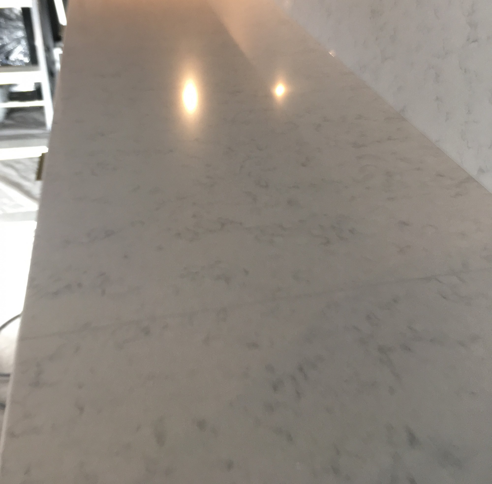 Linéaire en quartz Lagoon brillant à Bordeaux 33