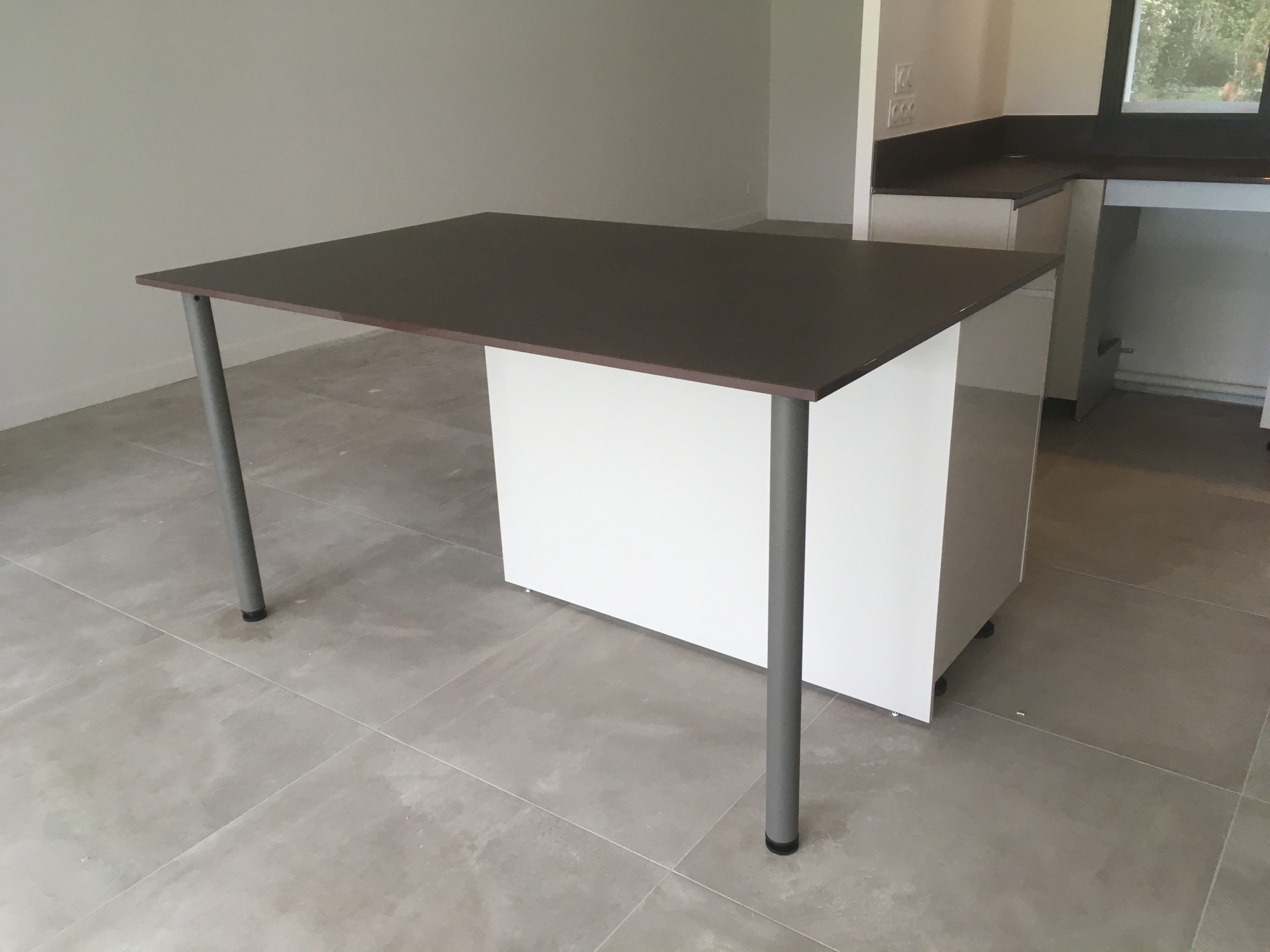 Faire des découpes spéciales sur des plans de travail en Aquitaine 33 et 40