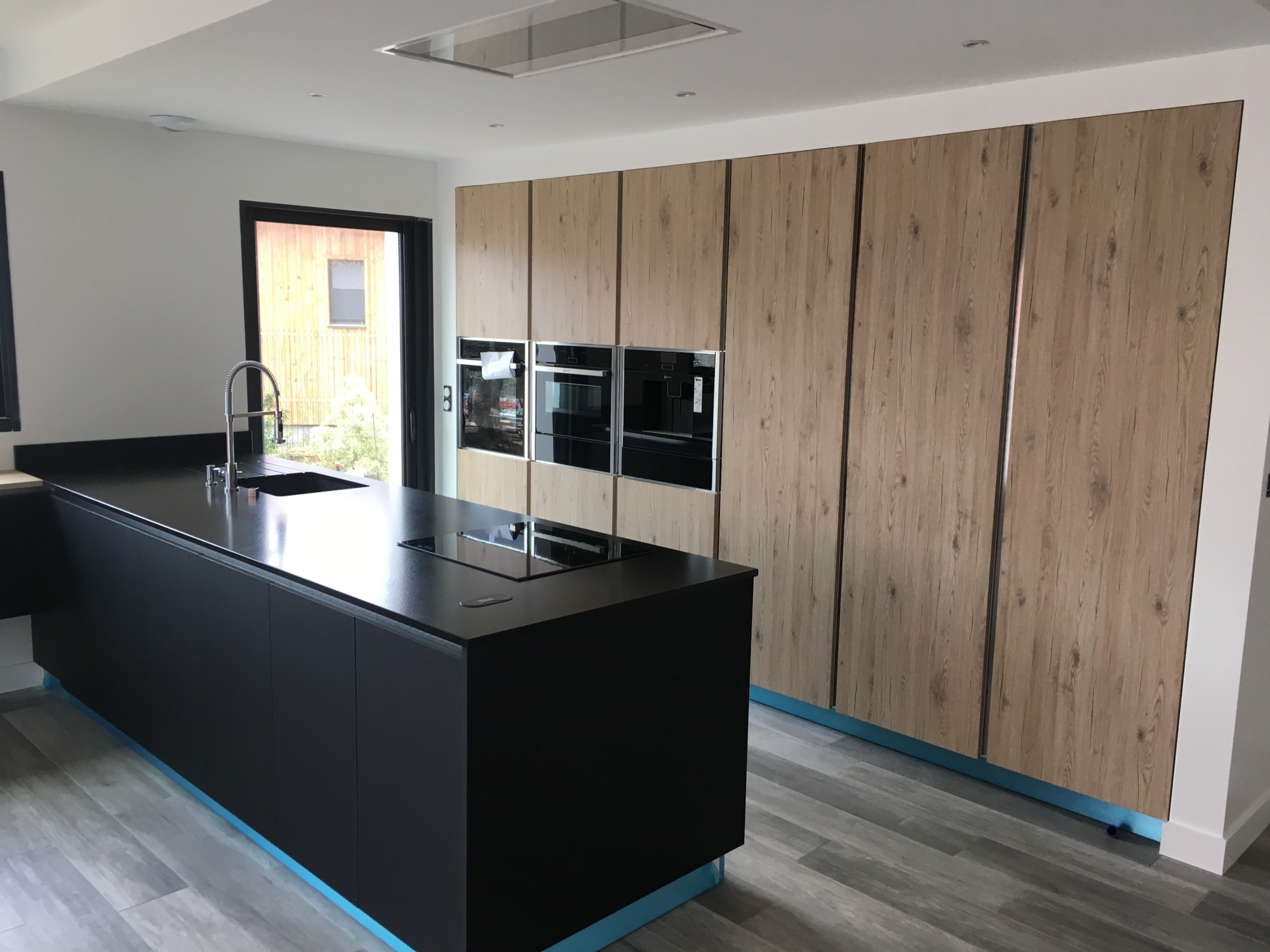 Faire découper son plan de travail en granit dans les landes 40