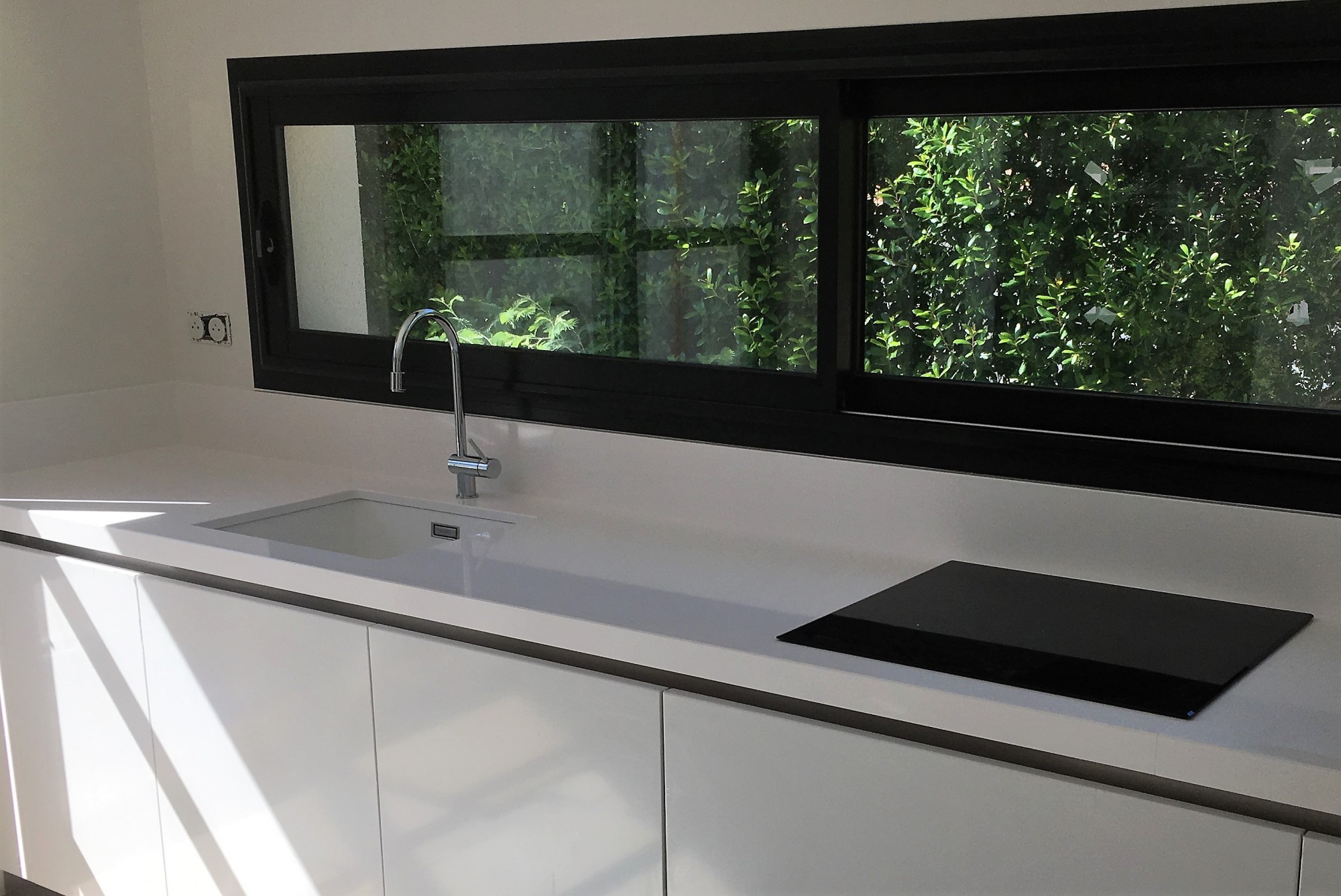 Blanco Zeus - Plan de travail avec coupe d'onglet en Aquitaine