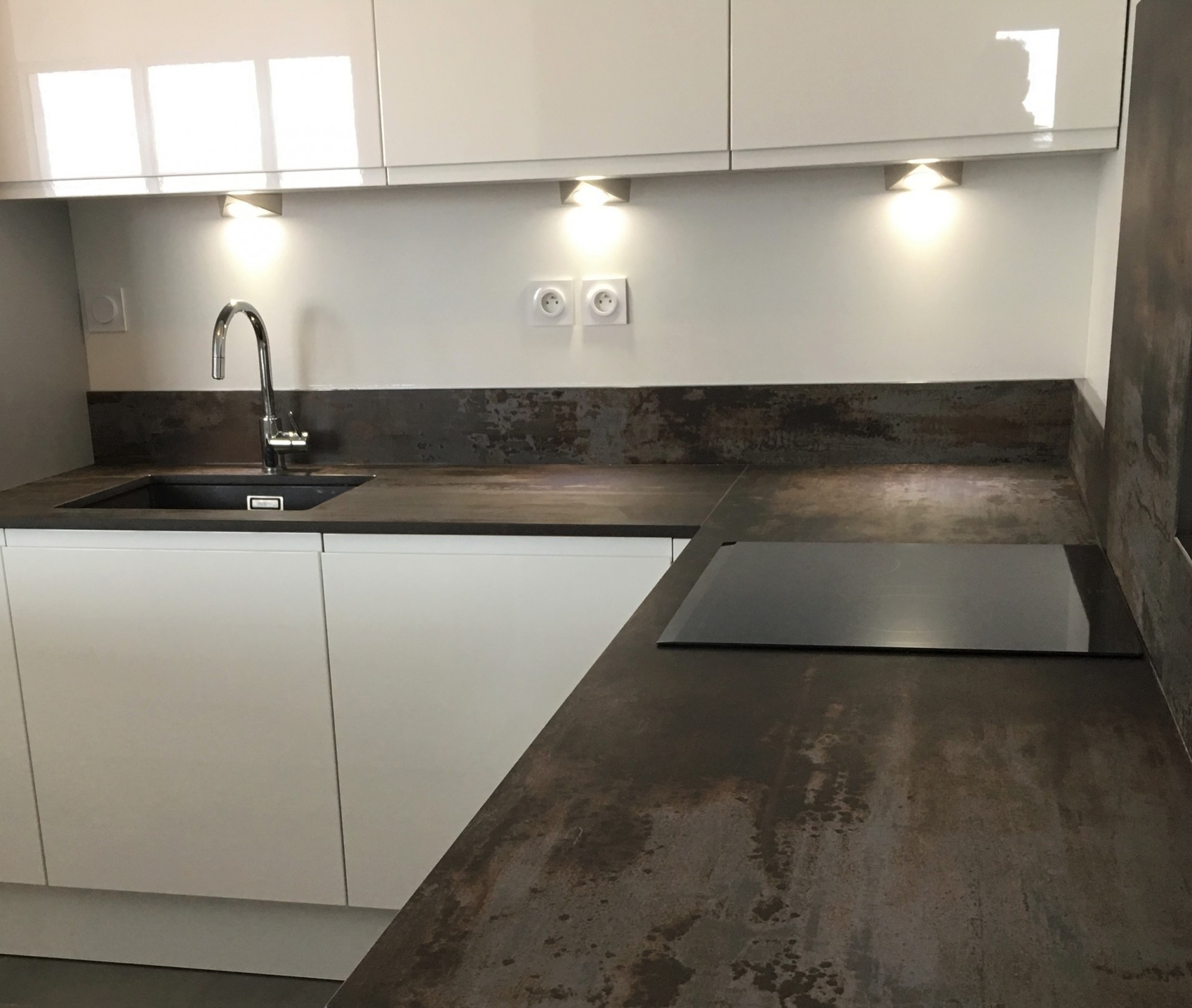DEKTON TRILIUM - Réalisation de HM Deco, marbrier à Bordeaux