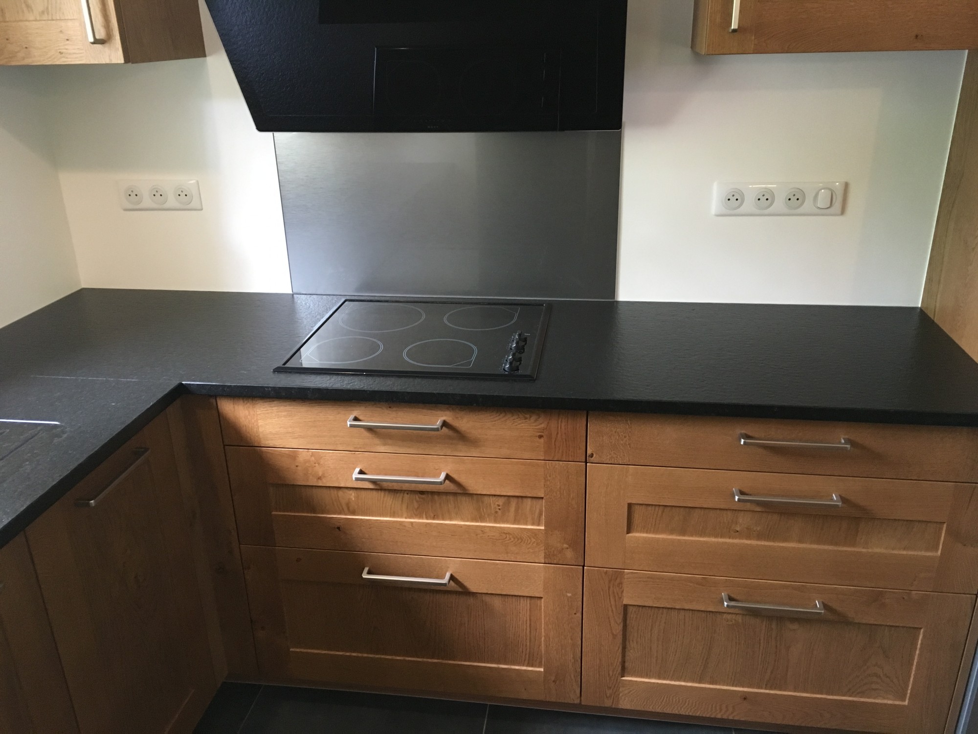 Quelle couleur choisir pour un plan de travail de cuisine dans les Landes