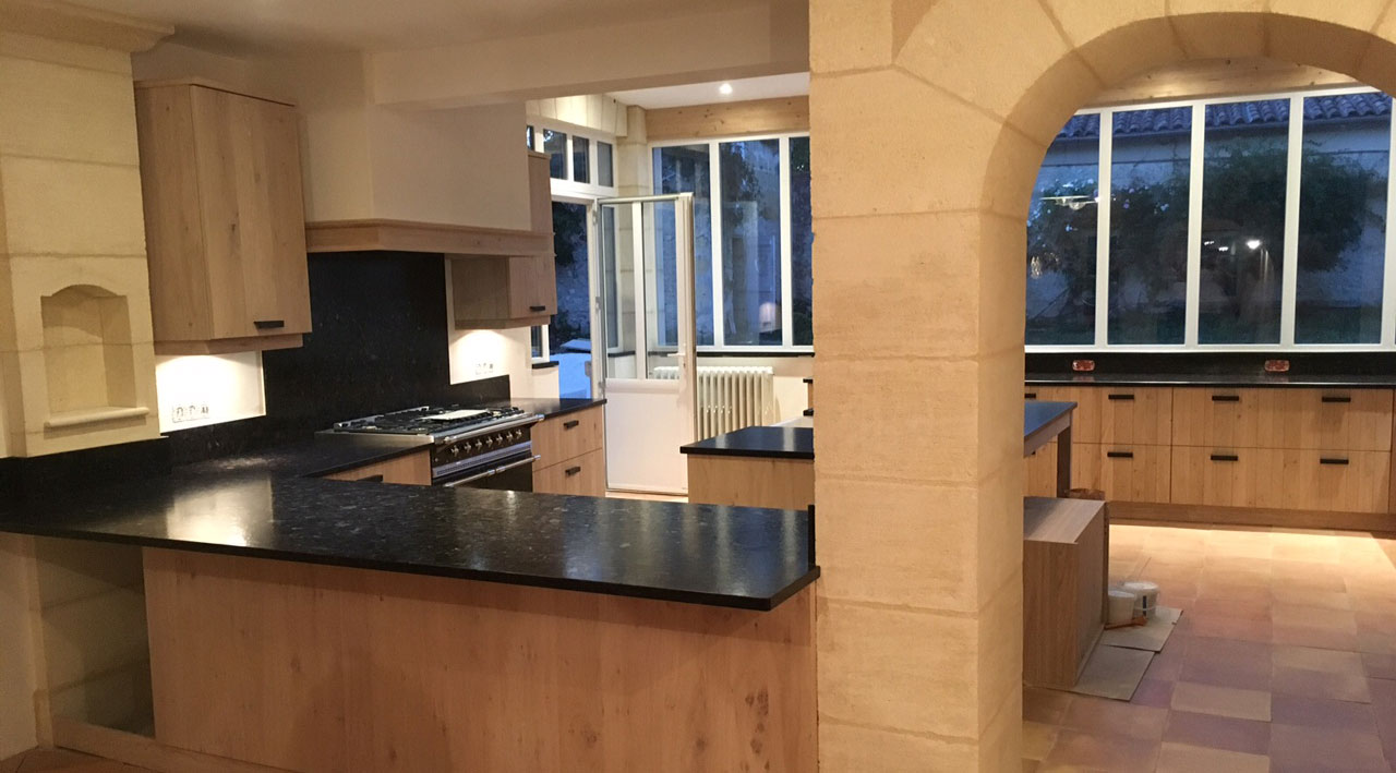 Marbrerie spécialiste des plans de travail de cuisine et salle de bain en Gironde