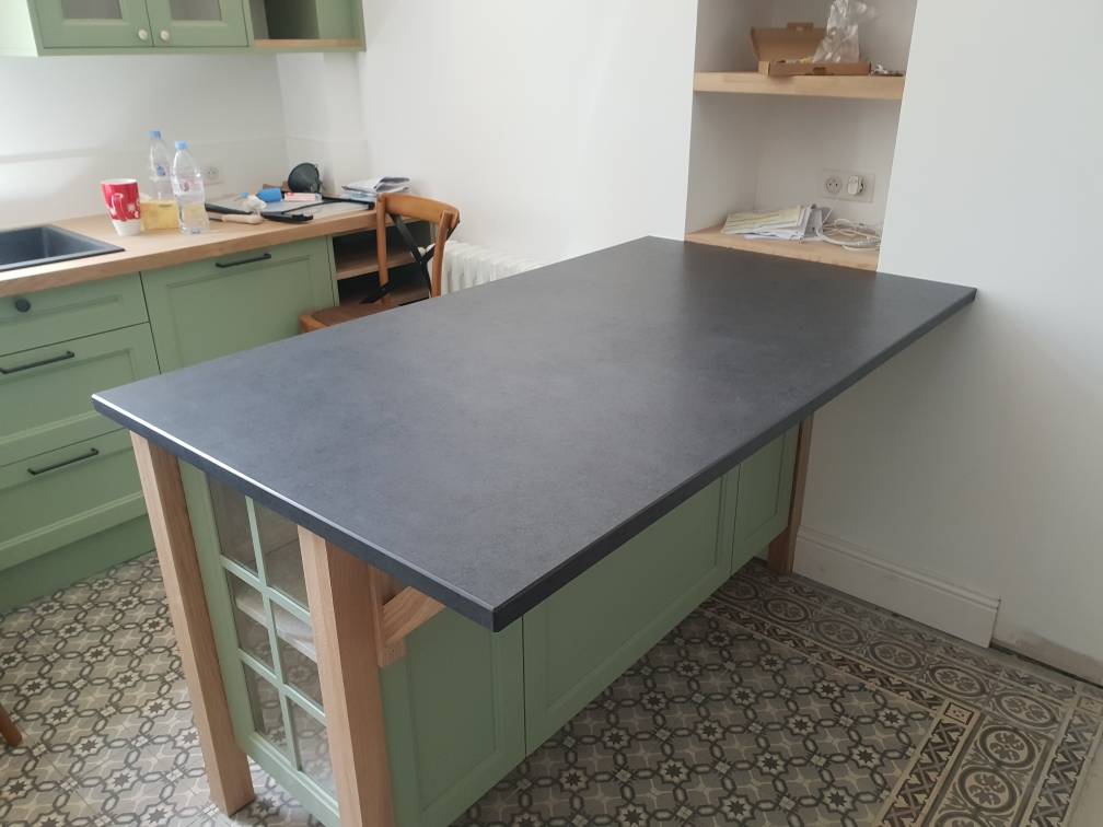 Quel marbrier pour installer de plans de travail en dekton Eter gris pas cher sur le Bassin d'Arcachon 33