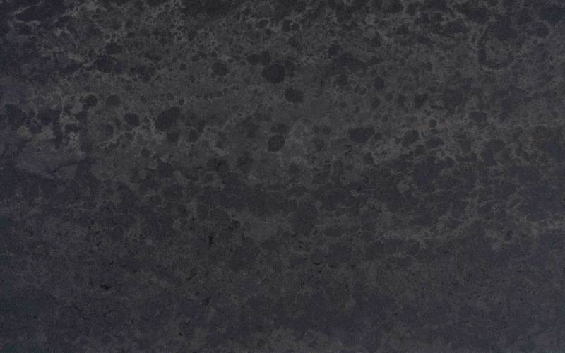 Quel marbrier est reconnu pour installer des plans de travail en quartz Silestone sur le Bassin d'Arcachon?