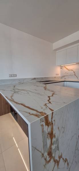 Plan de travail Dekton pas cher pour cuisine moderne à Mérignac – fabrication sur mesure au meilleur prix (33)