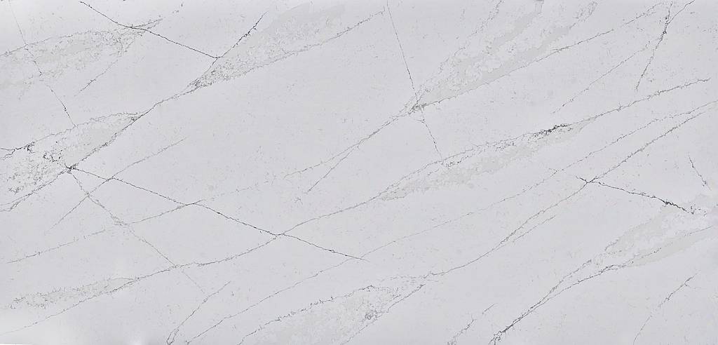 Installer du quartz blanc avec des veinage dans sa salle de bain en aquitaine