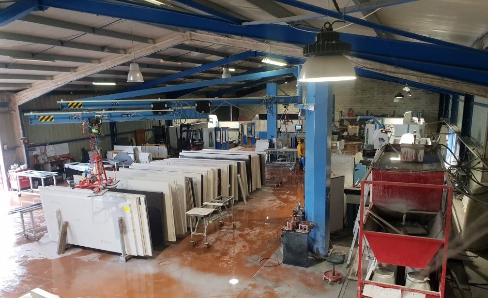 Atelier de travail marbrerie Hm Deco en Gironde 33