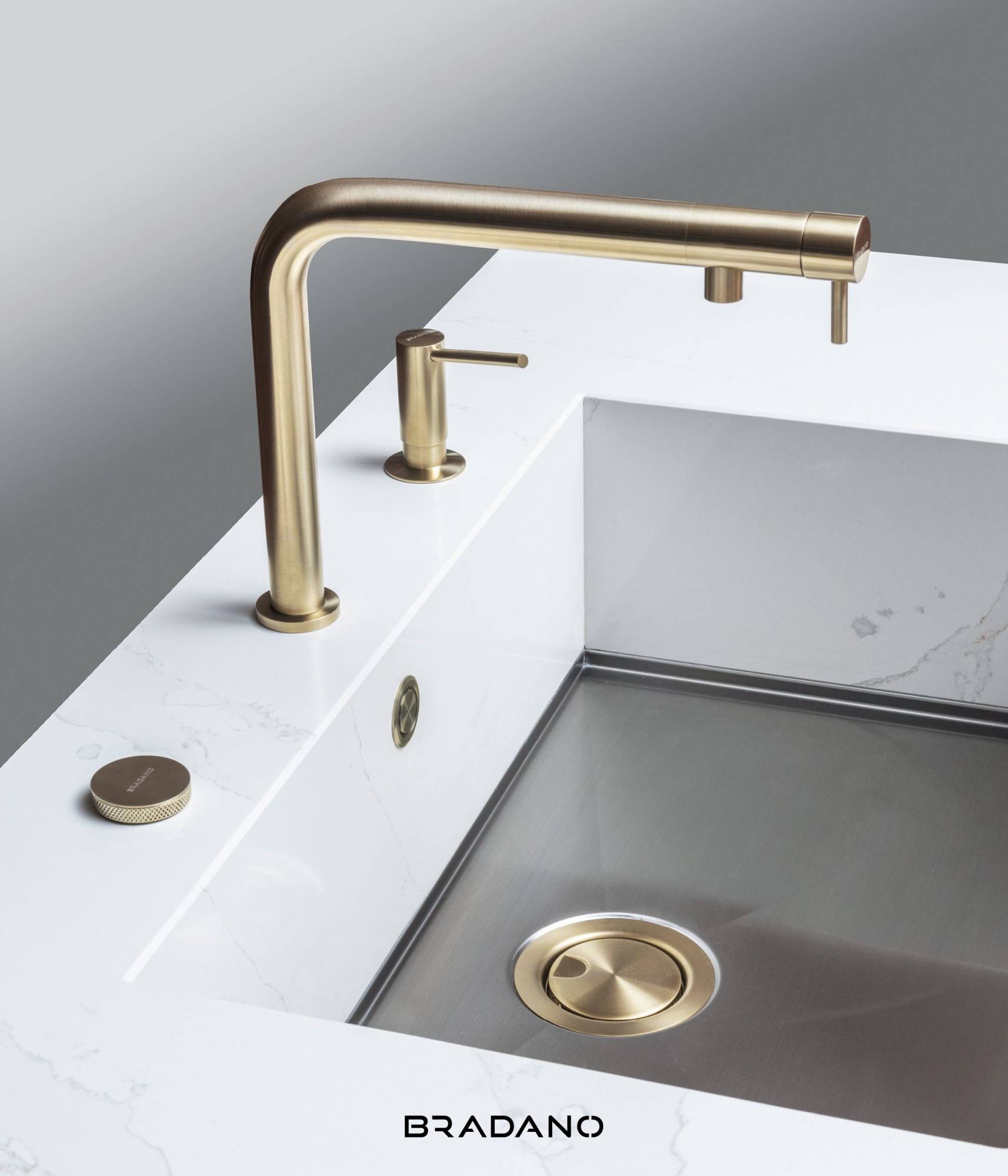 CUVE AVEC HABILLAGE POSSIBLE EN GRANIT,QUARTZ OU DEKTON A BORDEAUX 33